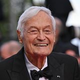 Der amerikanische Regisseur und Produzent machte sich einen Namen als Spezialist für mit wenig Aufwand gedrehte Filme. Er produzierte seit den 50er Jahren über 400 Filme für Leinwand und Fernsehen, darunter Klassiker wie "Die letzten Sieben", "Die Verfluchten und "Die wilden Engel". 2009 wurde er mit einem Ehren-Oscar für sein Lebenswerk geehrt. Am 9. Mai starb er im Alter von 98 Jahren