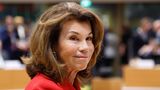 Österreichs erste Kanzlerin Brigitte Bierlein starb am 3. Juni im Alter von 74 Jahren nach kurzer, schwerer Krankheit. Die Juristin war vom Juni 2019 bis zum Januar 2020 die erste Frau an der Spitze einer österreichischen Regierung. Bierleins Amtszeit fiel in die Phase zwischen den beiden Regierung des konservativen Politikers Sebastian Kurz (ÖVP)