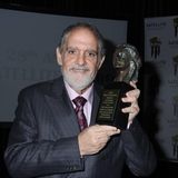 Hollywood-Produzent Jon Landau, der mit Regisseur James Cameron den Spielfilm "Titanic" (1997) produziert und dafür einen Oscar bekommen hatte, starb kurz vor seinem 64. Geburtstag am 5. Juli an Krebs. 1987 war er das erste Mal an der Produktion eines Films, "Campus Man", beteiligt. Co-Produzent war er auch bei den Filmen "Dick Tracy" und "Liebling, ich habe die Kinder geschrumpft"