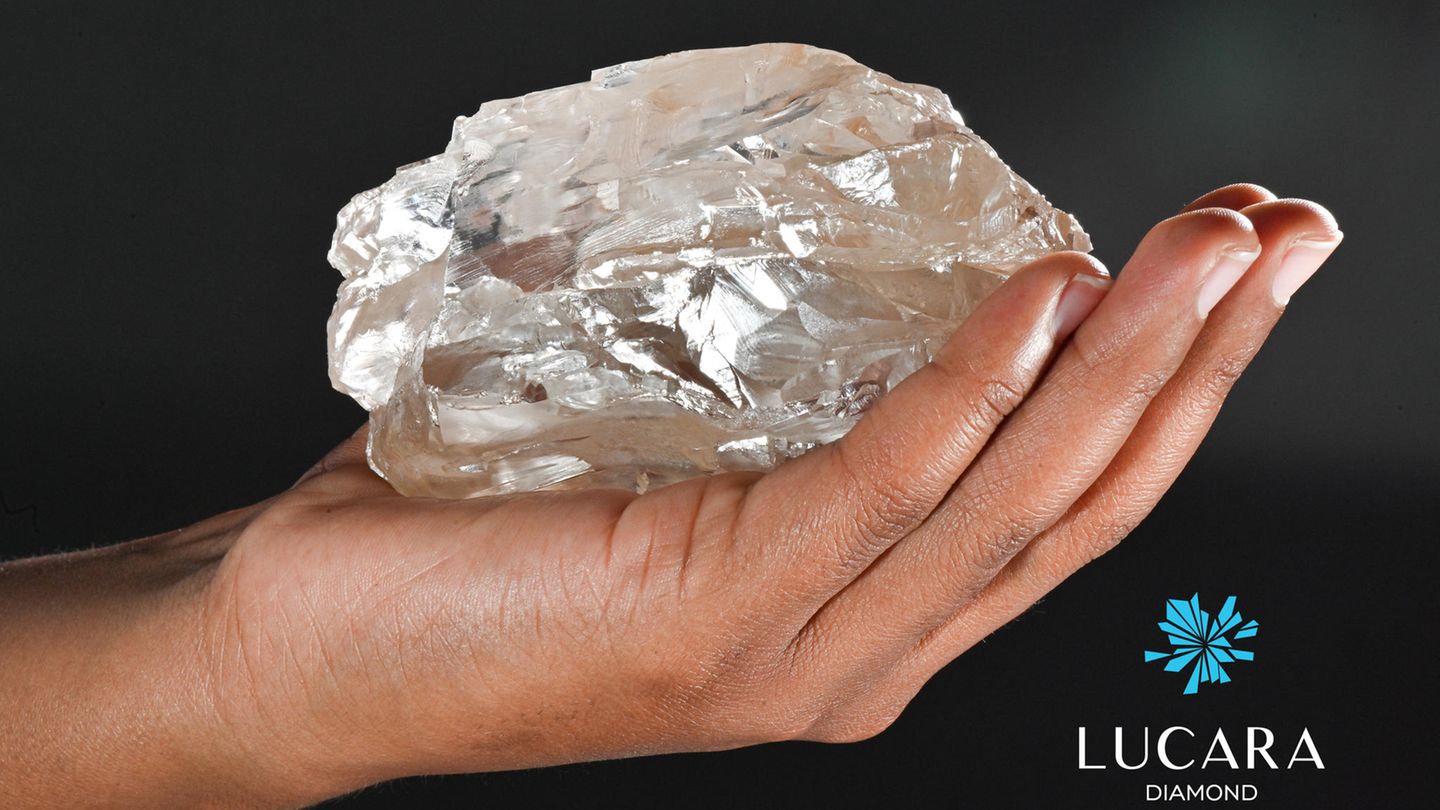 Eine Handvoll extrem verdichteter Kohlenstoff: der in Botswana gefundene Rohdiamant