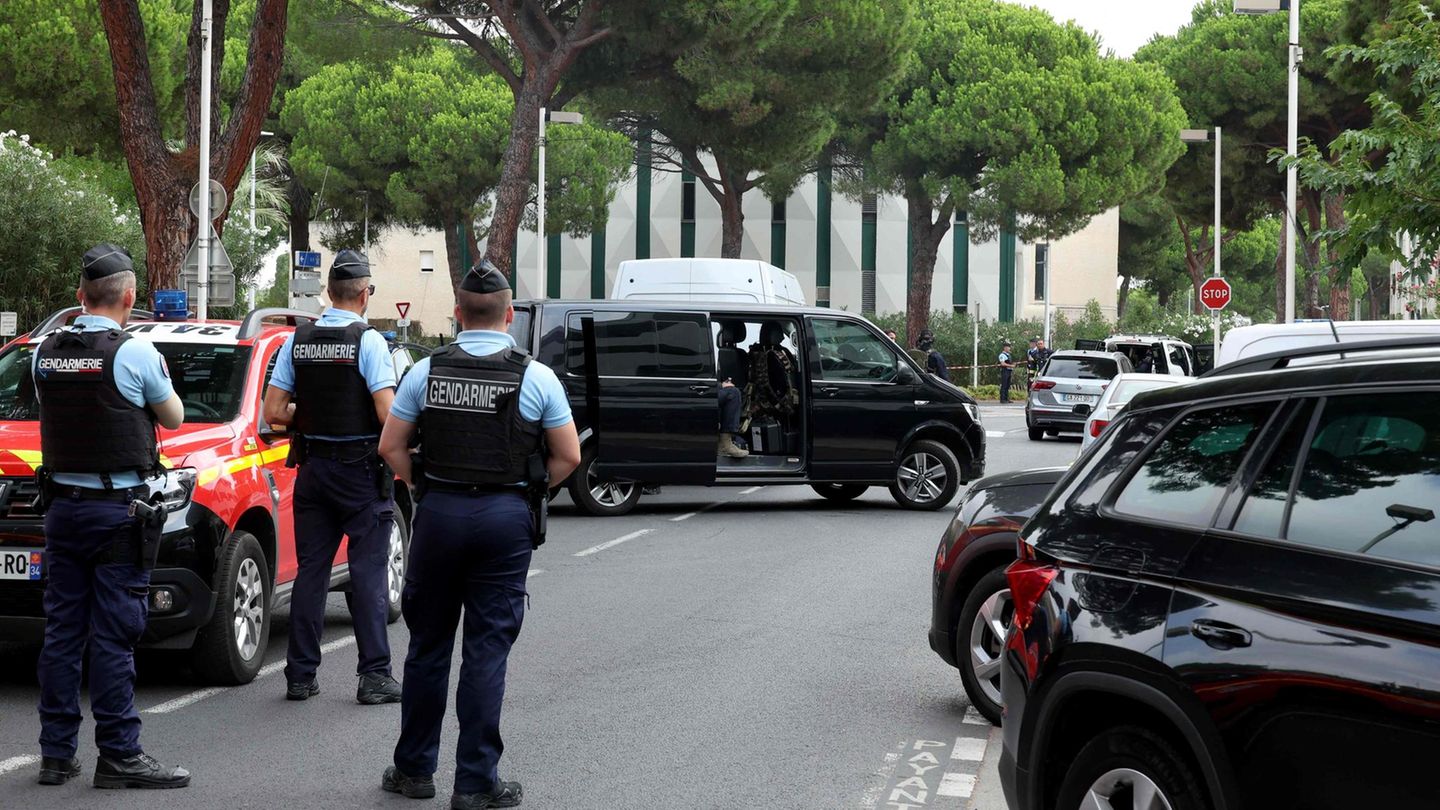 La Grande-Motte bei Montpellier: Explosion vor Synagoge in Frankreich: Macron spricht von 