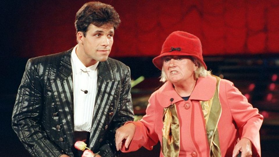 Die Samstagabend-Show "Ein Kessel Buntes" war in der DDR sehr beliebt. Nun ist die Schöpferin Evelin Matt gestorben.