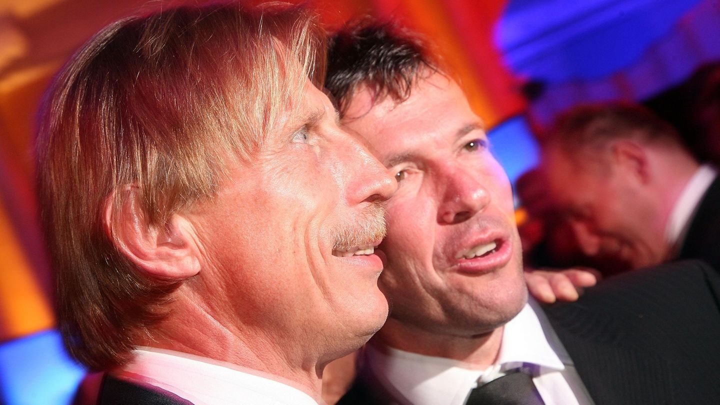 Legenden unter sich: Christoph Daum und Lothar Matthäus (r.) im Jahr 2007. Ein Jahr zuvor war Daum nach Deutschland zurückgekehrt und hatte wieder beim 1. FC Köln unterschrieben
