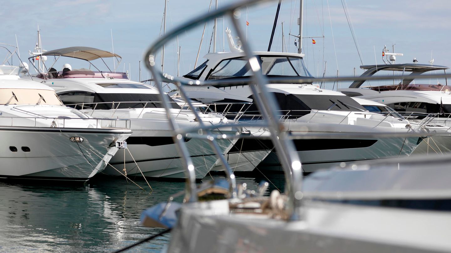 Yachten im Hafen von Puerto Portals auf Mallorca
