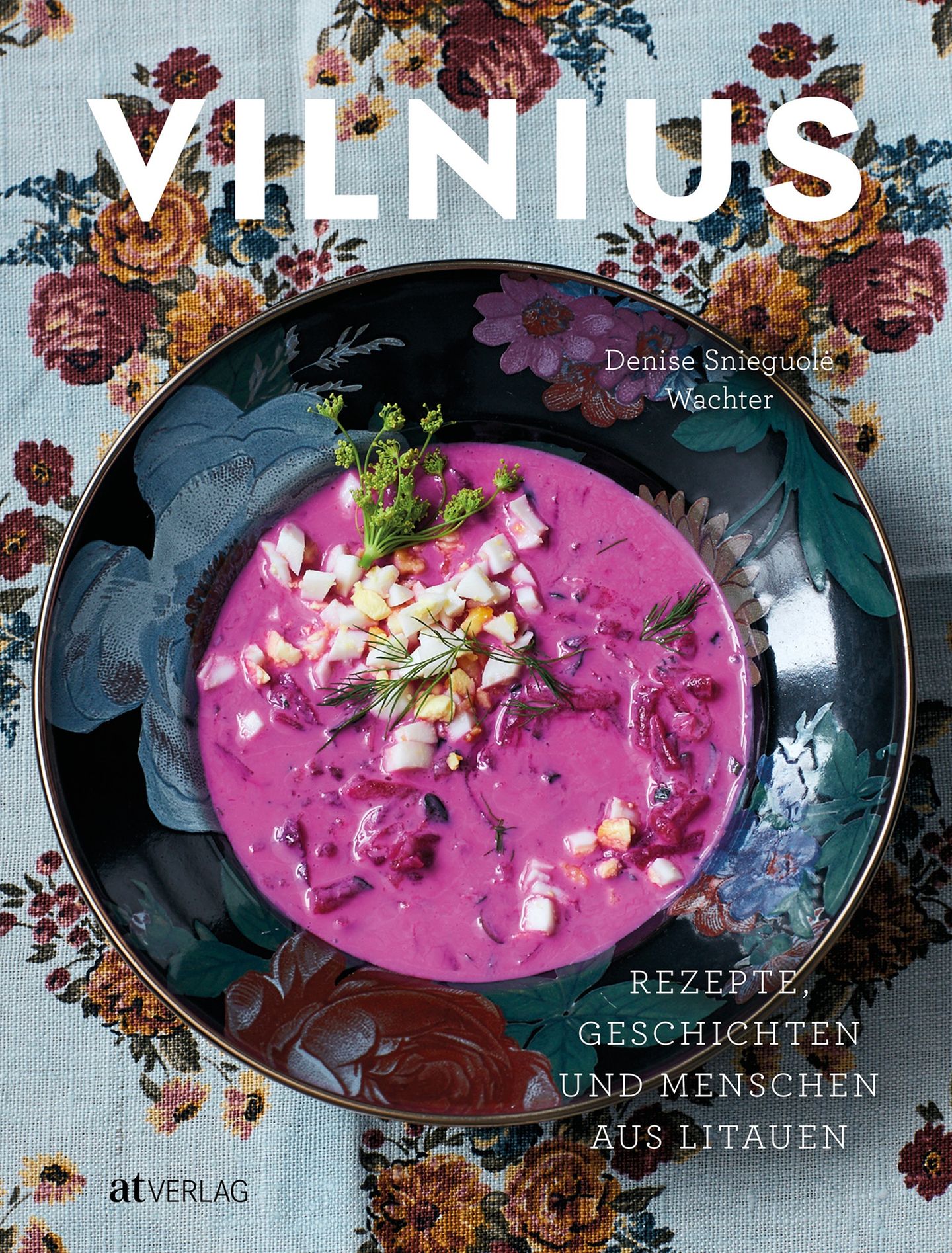 Wer tiefer in die Küche der baltischen Hauptstadt eintauchen möchte, wird hier fündig: "Vilnius - Rezepte, Geschichten und Menschen aus Litauen". Erschienen im at-Verlag. 240 Seiten. 36 Euro. (auch erhältlich bei Thalia)