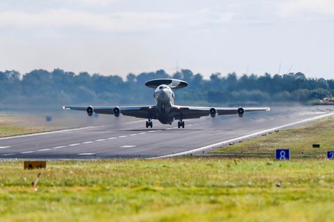 Am Nato-Stützpunkt in Geilenkirchen sind Spezialflugzeuge stationiert