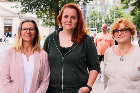 Waschen, Färben, Schneiden: Anti-Aging-Haarschnitt: Können Frisuren "jünger machen"?