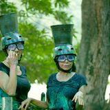 Auch wenn die beiden nicht danach aussehen: "Heute ist Team Frauenpower", kündigt Danni Büchner vollmundig an