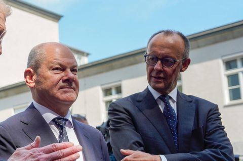RTL/n-tv-Trendbarometer: Scholz und Merz in Kanzlerfrage: 50 Prozent wollen keinen der beiden