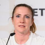 Kanutin Müller und Triathlet Schulz tragen deutsche Fahne