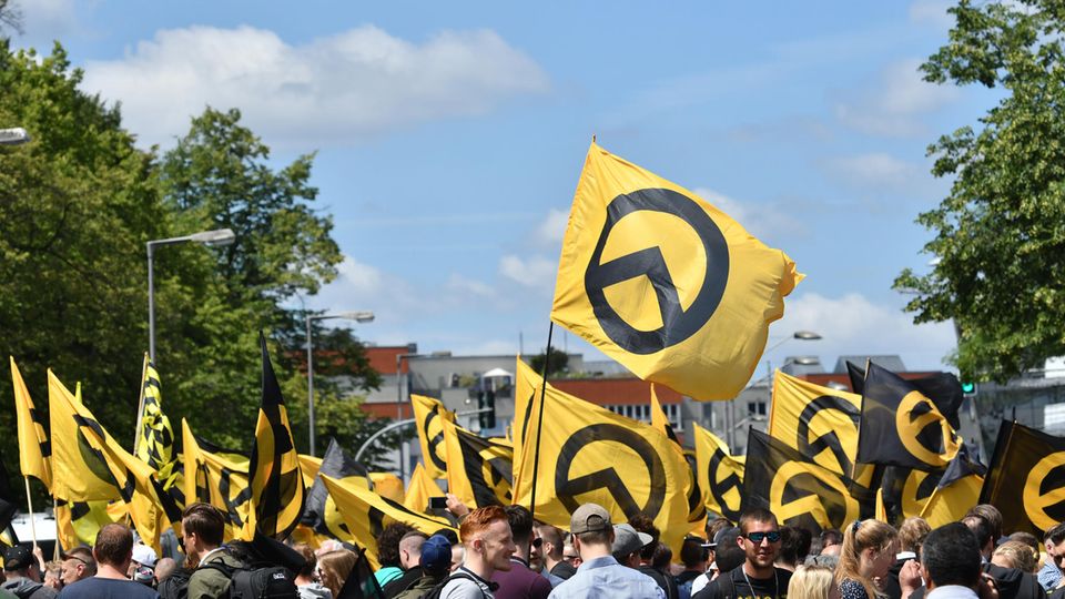 Recherche deckt Verbindung zwischen AfD und rechtsextremen Identitären auf