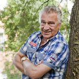 Der Schauspieler, Sprecher, Autor und Synchronregisseur Rainer Brandt verstarb am 1. August im Alter von 88 Jahren. Er lieh seine Stimme etwa Jean-Paul Belmondo, Tony Curtis, Marcello Mastroianni und Elvis Presley. Brandts Dialogregie prägte auch den flotten Witz vieler Filme mit Bud Spencer und Terence Hill, Louis de Funès, Adriano Celentano und Pierre Richard
