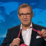 Am 14. Dezember 2020 war Jan Hofer nach 36 Jahren letztmalig in der "Tagesschau" zu sehen. Nach seiner letzten Nachrichtensendung zog er sich vor der Kamera demonstrativ die Krawatte aus 