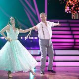 2021 nahm Jan Hofer an der RTL-Show "Let's Dance" teil und ertanzte sich an der Seite von Christina Luft  einen respektablen 8. Platz