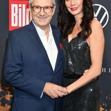 Im Oktober 2018 heiratete Hofer die Deutsch-Vietnamesin Phong Lan Truong. Die beiden sind seit 2014 ein Paar, ein Jahr später kam ein gemeinsamer Sohn auf die Welt. Aus seiner ersten Ehe mit der Schlagersängerin Anne-Karin Meyer stammen zudem zwei Söhne, daneben hat Hofer eine uneheliche Tochter