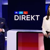 Im Alter von 71 Jahren ist Jan Hofer 2021 noch einmal ins kalte Wasser gesprungen und war als Anchorman von "RTL Direkt" maßgeblich daran beteiligt, ein neues Nachrichtenmagazin im deutschen Fernsehen zu etablieren. Es bleibt in guten Händen: Pinar Atalay wird die Sendung als alleinige Hauptmoderatorin weiterführen. Für Hofer bedeutet das allerdings keinen Abschied vom Bildschirm. "Wir sind bereits im Gespräch für ein zukünftiges Projekt", sagte RTL