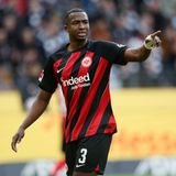Willian Pacho im Trikot von Eintracht Frankfurt