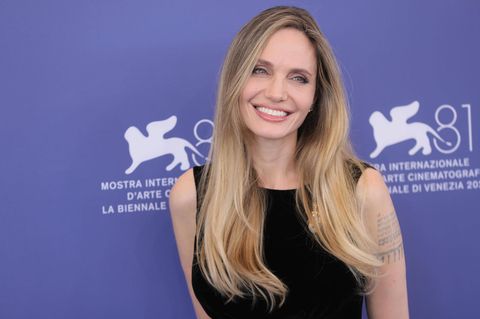 Angelina Jolie, lächelnd bei der Premiere von "Maria"