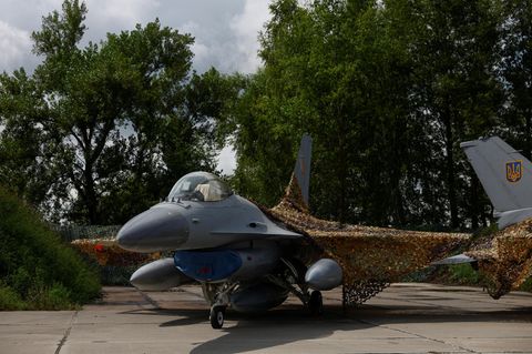 F-16-Kampfflugzeuge der ukrainischen Luftstreitkräfte Anfang August