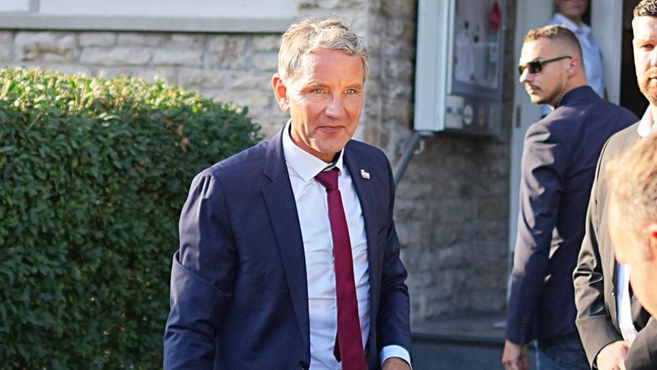 Björn Höcke arrives at the AfD election party in Erfurt – the party has reason to celebrate