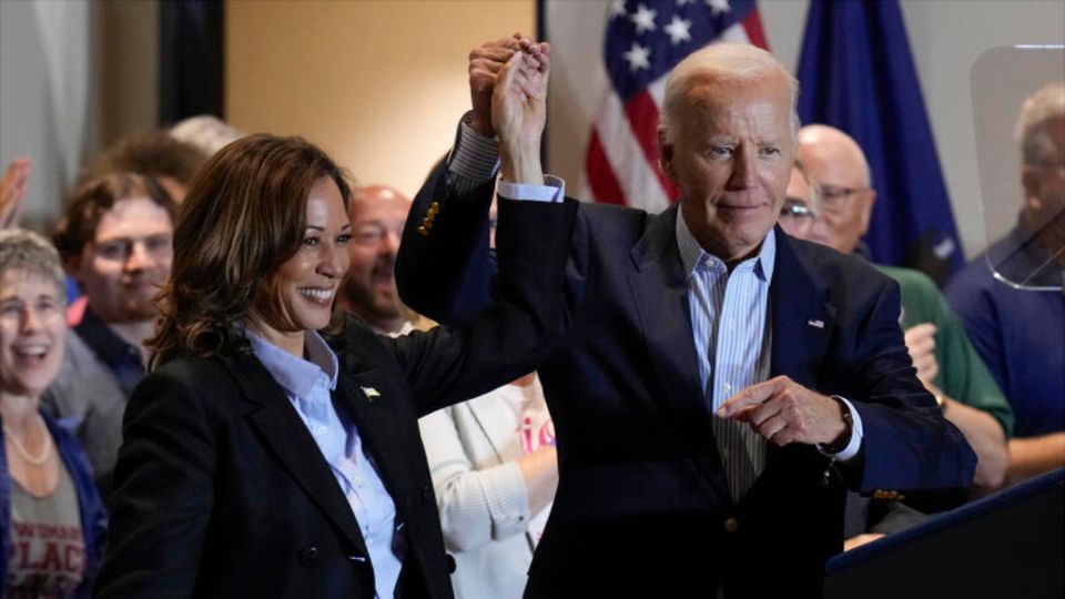 Hand in Hand zum Sieg: US-Präsident Joe Biden und Präsidentschaftskandidatin Kamala Harris beim Wahlkampf in Pittsburgh