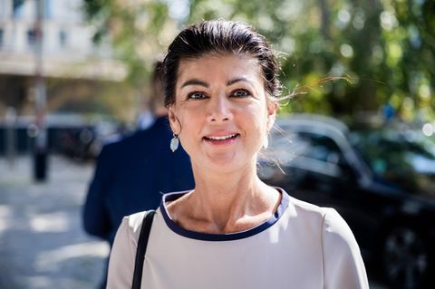 Portrait von Sahra Wagenknecht lächelnd