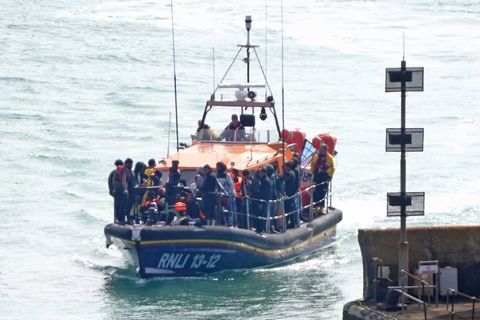 Bei der Rettungsaktion vor dem Küstenort Le Portel bei Boulogne-sur-Mer wurden 65 Menschen aus dem Wasser gezogen