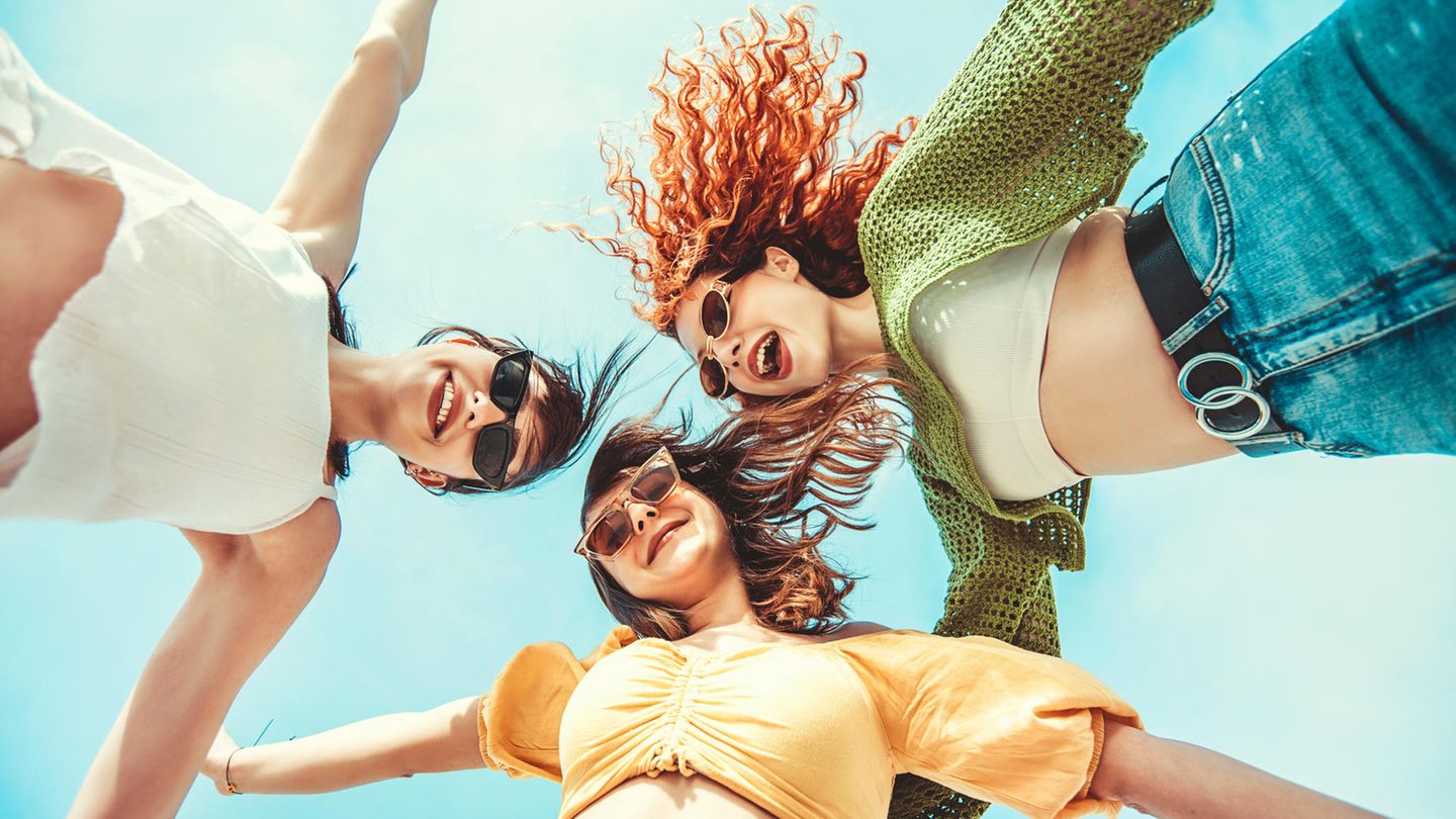 Modetipps-Kleidung-geschickt-w-hlen-Mit-diesen-Tipps-kommen-Sie-besser-durch-die-Hitze