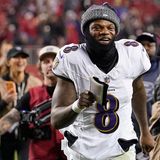 Die Top Ten der Spitzenverdiener im Sport kassieren allesamt über 100 Millionen Dollar im Jahr. Diesmal gehört der  Quarterback der Baltimore Ravens dazu – weil er im vergangenen Jahr einen neuen Fünfjahresvertrag unterzeichnete, der ihm in diesem Jahr einen schlappen Bonus von 72,5 Millionen Dollar bescherte. Insgesamt hat der neue Kontrakt einen Gesamtwert von 260 Millionen Dollar. Jackson ist zudem Werbeträger von Oakley und StatusPro, die das NFL Pro Era Virtual Reality-Videospiel kreiert haben. Und besitzt er mehrere Unternehmen wie die Modelinie "Era 8". Das "Forbes"-Magazin beziffert seinen Jahresverdienst 2024 auf 100,5 Millionen Dollar   