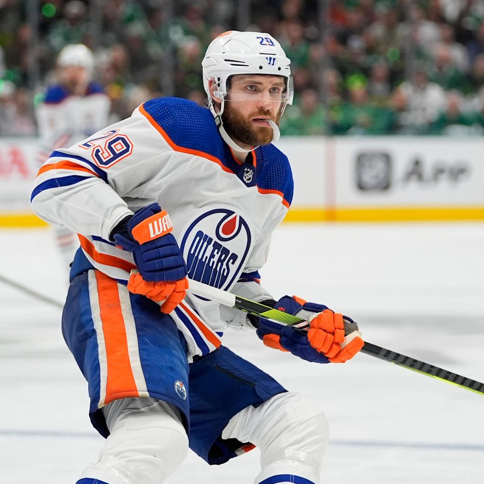 Leon Draisaitl of the Edmonton Oilers