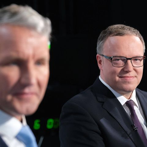 Björn Höcke und Mario Voigt bei einem TV-Duell zur Thüringen-Wahl