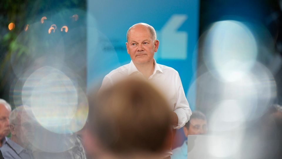 Bundeskanzler Olaf Scholz (SPD) beim Bürgerdialog in Berlin