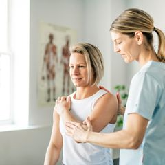Das sind ausgezeichnete Ärzte in Ihrer Region im Bereich Schmerztherapie. 