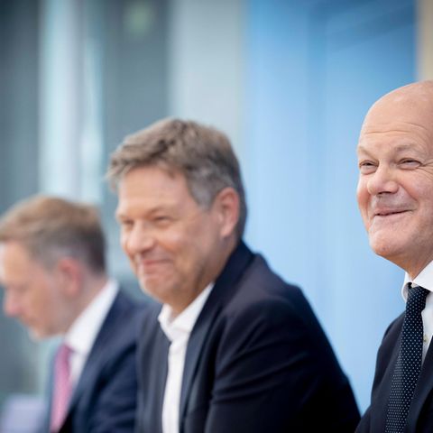Haushalt 2025: Scholz, Habeck und Lindner in der Bundespressekonferenz