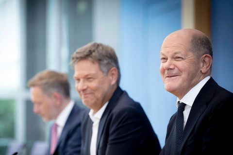 Haushalt 2025: Scholz, Habeck und Lindner in der Bundespressekonferenz