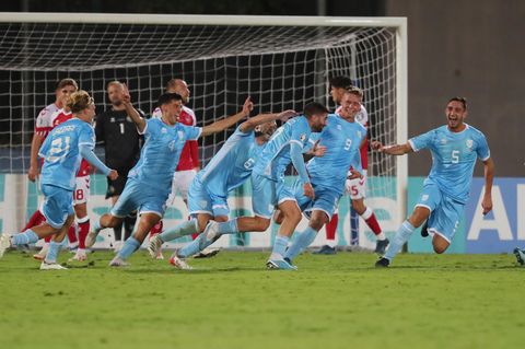 San Marinos Nationalmannschaft feiert ein Tor