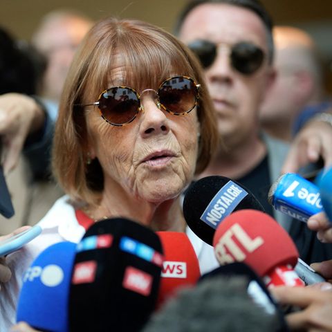 Opfer von Vergewaltigung: Gisèle P. spricht mit Pressevertretern