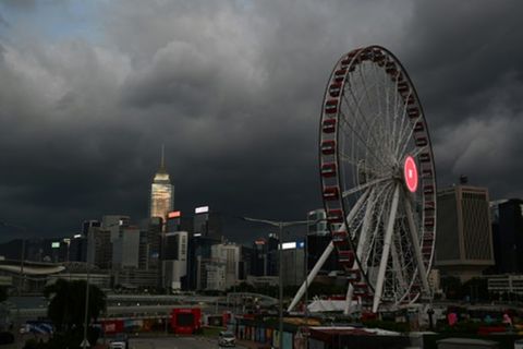Dunkle Wolken über Hongkong