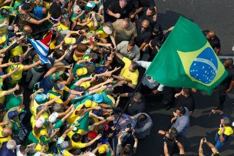 Former Brazilian president Jair Bolsonaro (C) greets supporters during an Independence Day rally in Sao Paulo, Brazil on Septemb