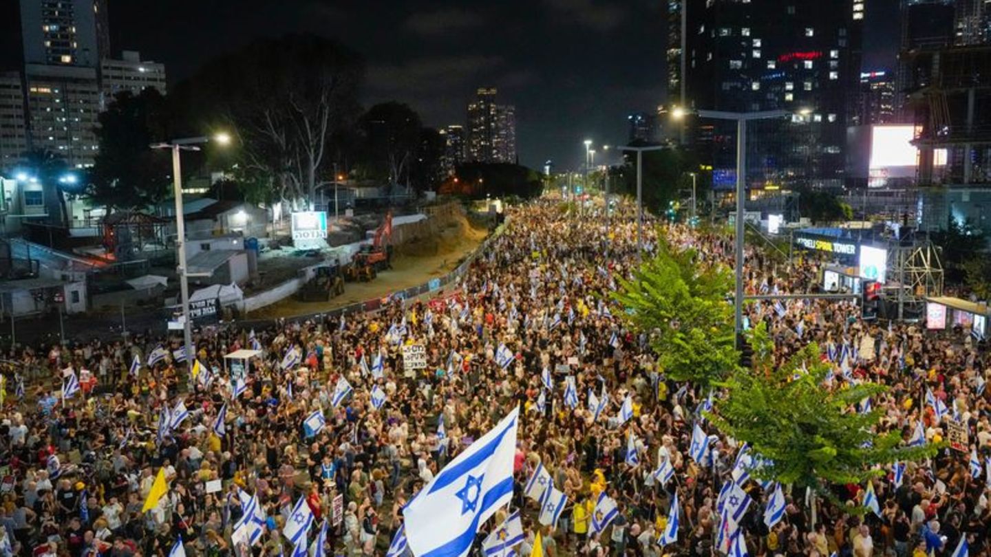 Situation at a glance: New mass demonstrations in Israel for Gaza deal