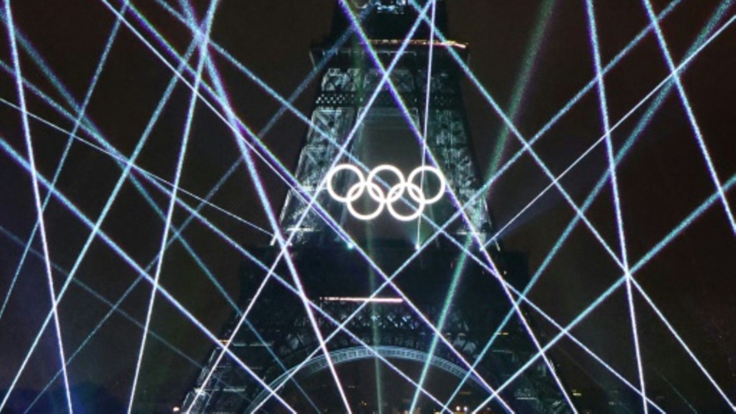 Lasershow am Eiffelturm während der Olympia-Eröffnungsfeier