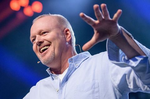 Entertainer Stefan Raab boxt bald gegen Regina Halmich