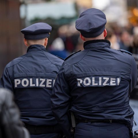 Nach dem Anschlag in München hat die Polizei etwa 100 Zeugen befragt