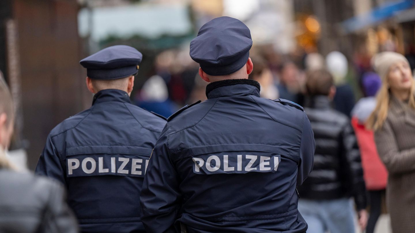 Nach dem Anschlag in München hat die Polizei etwa 100 Zeugen befragt