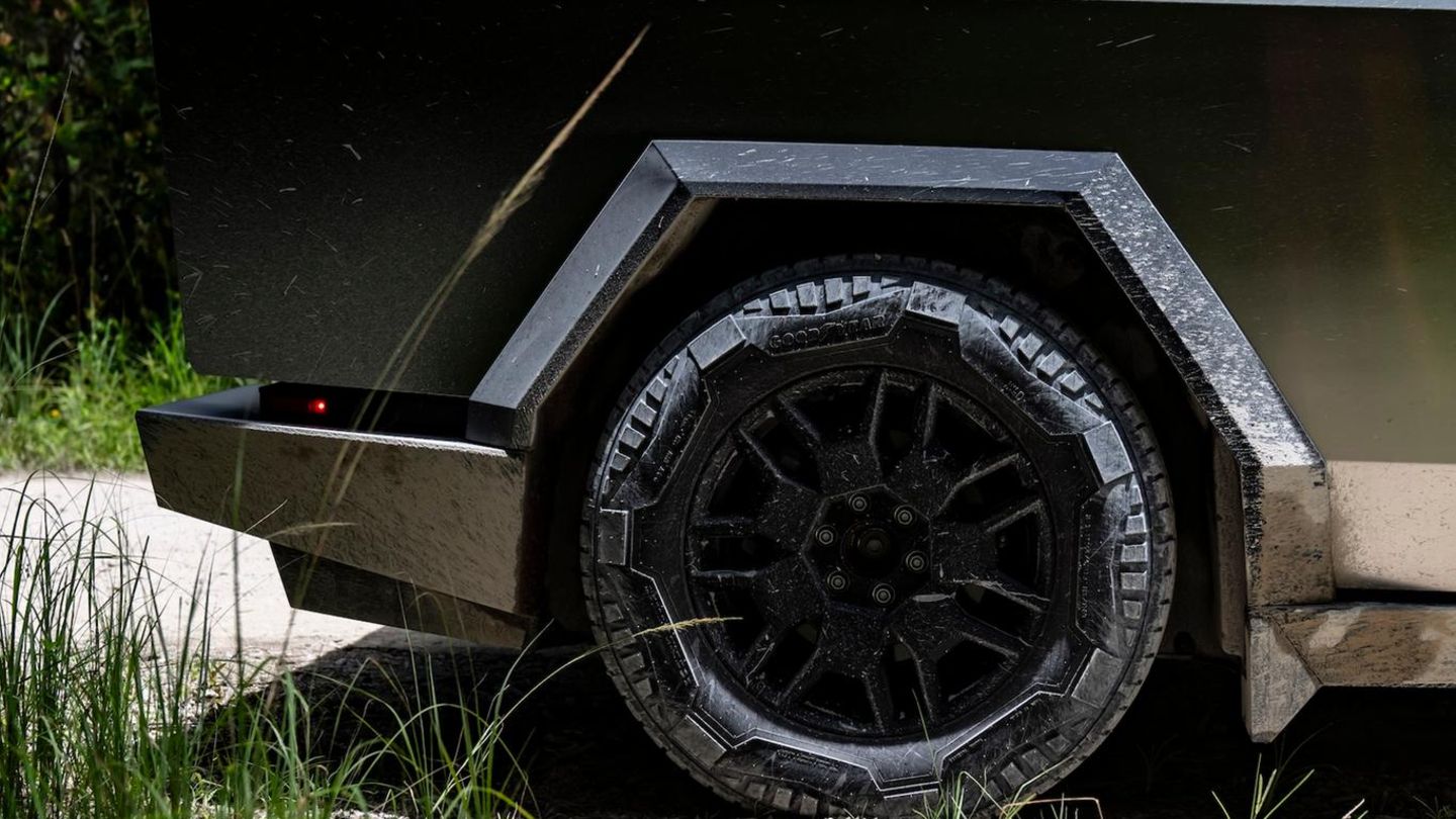 Tesla Cybertruck