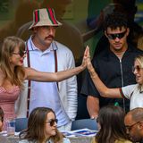 Taylor Swift und Brittany Mahomes besuchten häufig gemeinsam die NFL-Spiele ihrer Partner, wurden regelmäßig auch privat zusammen gesichtet. "Ich erwarte ja nicht, dass eine Milliardärin die Revolution anführt oder so aber ich verstehe einfach nicht, warum man einen Film darüber macht, wie wichtig es ist, für das Richtige einzustehen um jeden Preis, nur, um dann nie wieder für irgendetwas zu stehen", kommentierte ein Nutzer auf "X".