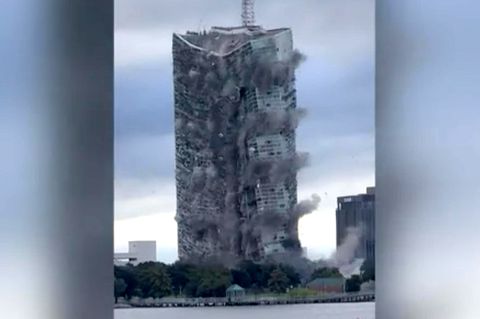 Perfekte Sprengung: 22-stöckiges Hochhaus faltet sich zusammen (Video)