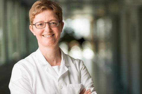 Dr. Eliane Angst ist Leitende Ärztin der Chirurgischen Klinik am Kantonsspital Glarus in der Schweiz