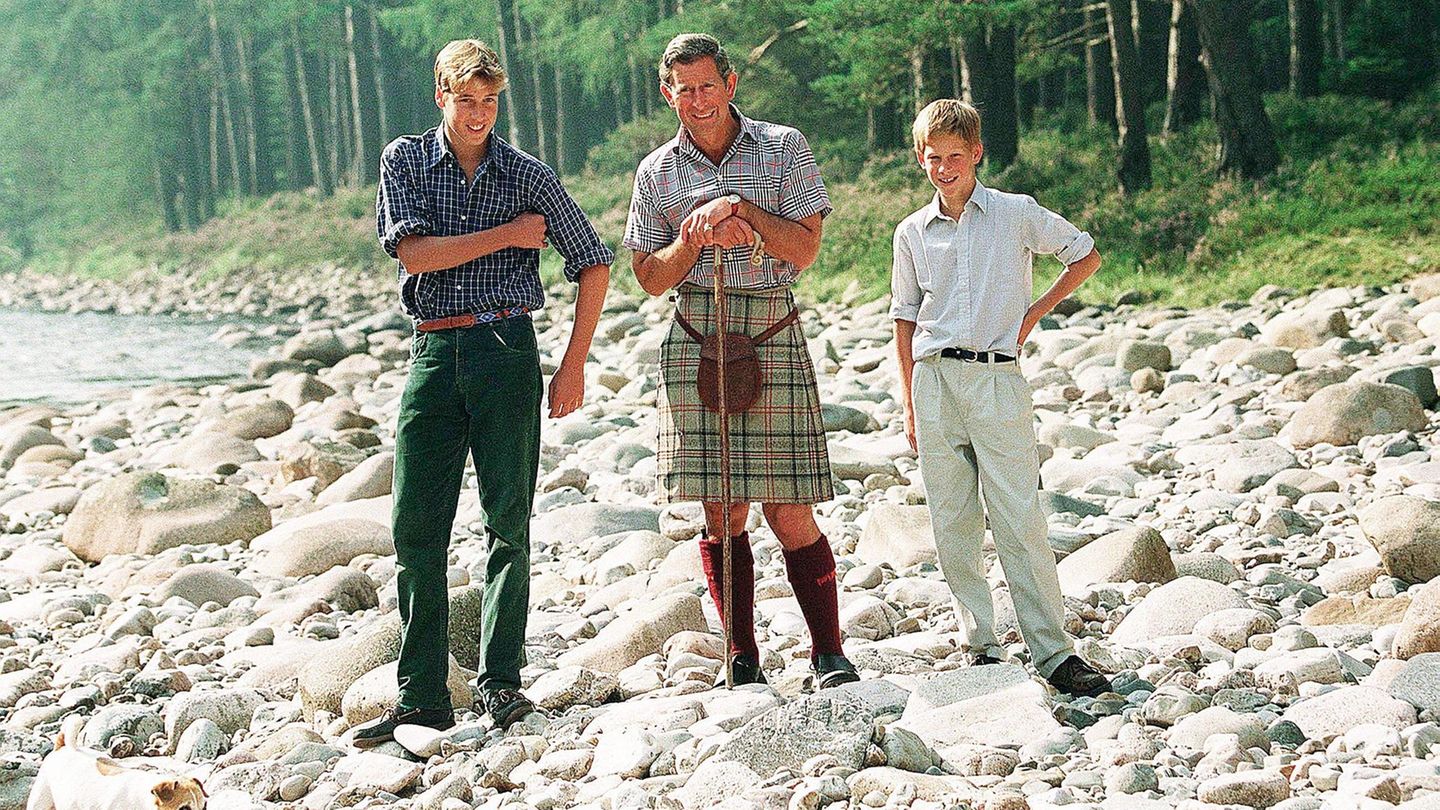 Prinz William, der damalige Prinz Charles, Prinz Harry