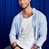 Blond, helle Augen, volle Lippen – könnte sich Lukasz seine Traumfrau backen, sähe sie in etwa so aus. Doch was die Optik angeht, bestätigen Ausnahmen die Regel. Ein unbedingtes Must-have dagegen: Humor. Eine richtige Beziehung hatte Lukasz bisher, fast vier Jahre ist das nun her. Deshalb wird es jetzt Zeit für Mrs. Right! Wenn sich die Bachelorette als solche entpuppt, scheut der 30-Jährige auch nicht, den ersten Schritt zu machen: "Ich bin schon gern der Eroberer, das macht doch den Reiz aus." Sein bisher größter Dating-Fail: "Ich habe mal einer Frau beim ersten Date gesagt, dass ich sie liebe". Dass er die große Liebe tatsächlich im TV finden kann, davon ist der IT-Hardwaretechniker überzeugt. Warum ausgerechnet er der Richtige für die Bachelorette sein sollte? "Weil ich eine sehr authentische und liebevolle Person bin."     